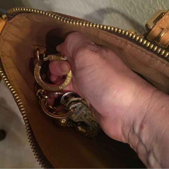 Louis Vuitton Gold Porte Cles Swing Tassel Bag Charm - Picture 7 of 14